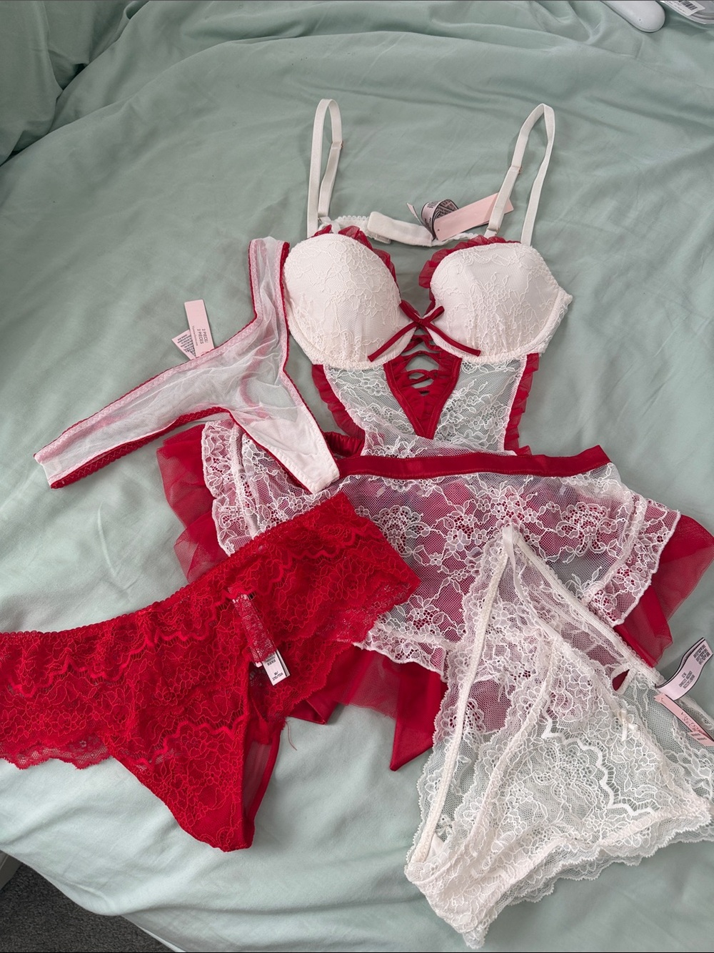 ✨🌟NWT Victoria’s Secret Valentine Babydoll Lingerie Set🌟✨